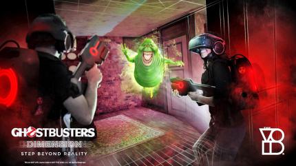 VR-Spielhallen sind voll im Kommen: Bei der The- Void-exklusiven VR-Erfahrung Ghostbusters: Dimension schnallen sich die Spieler Rucksack-PCs um und genießen dadurch volle Bewegungsfreiheit.