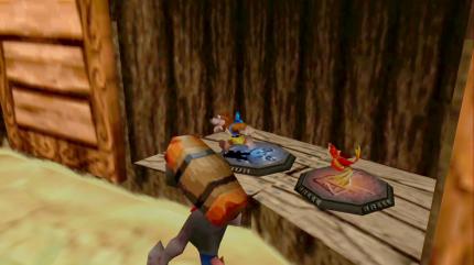 Was sich schon im ersten Spiel viele Fans wünschten, wurde in Banjo-Tooie Realität: An bestimmten Plattformen kann man das Heldenduo trennen und separat losziehen.