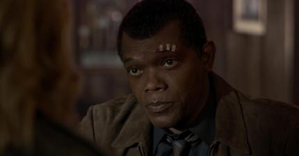 Samuel L. Jackson spielt erneut die Rolle des Nick Fury, diesmal in einer jüngeren Version.