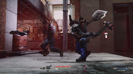 Auch auf der normalen PS4 spielt sich The Surge 2 sehr geschmeidig. Nur die nachladenden Texturen fallen unschön auf.