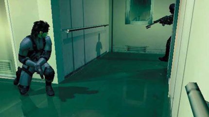 In&nbsp;Metal&nbsp;Gear&nbsp;Solid 2:&nbsp;Sons&nbsp;of&nbsp;Liberty (2001) war&nbsp;Kojima&nbsp;seiner Zeit inhaltlich teils um Jahre voraus. Im Rahmen der komplexen&nbsp;Geschichte ging es unter anderem&nbsp;um Themen wie&nbsp;Social&nbsp;Media,&nbsp;Fake&nbsp;News und alternative Fakten. Wer noch mal reinspielen will: Im PSN Store findet ihr die HD-Edition&nbsp;für PS3 und PS Vita.