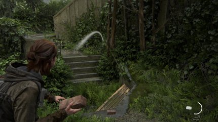 Die Sprengfallen an der Treppe löst ihr aus.