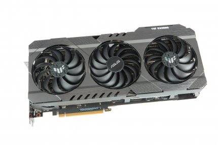 AMD hat trotz Nvidias Technologien DLSS und Raytracing-Support die Nase beim Preis-Leistungs-Verhältnis vorne.