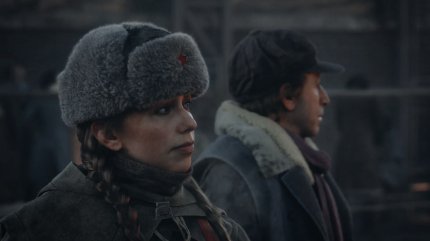 Polina stellt sich zu Beginn des Krieges gegen die Nazis in Stalingrad. Auch für Pawlitschenko war es selbstverständlich, ihr Heimatland zu verteidigen.
