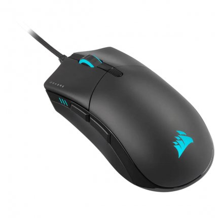 Viele Mäuse haben eine frei konfigurierbare RGB-Beleuchtung - die&nbsp;die Corsair Gaming Sabre RGB Pro gehört dazu, ist aber eher dezent beleuchtet unterwegs.&nbsp;
