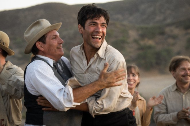Babylon in der Filmkritik: Eine Bildgewalt, der nicht jeder standhalten wird - La La Land trifft Gatsby (1)