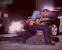 Die Polizei ist zwar wieder mit von der Partie, aber seltener und kürzer als in Most Wanted. Die Verfolgungsjagden sind nur noch ein kleiner Nebenaspekt. 