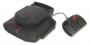 Mit so einem Gamepad konnte das ja nichts werden: Der Atari Jaguar kam 1993 auf den Markt, konnte Käufern jedoch neben Ergonomie aus der Hölle keine gute Spieleauswahl bieten. Außerdem war er schwer zu programmieren und schlecht vermarktet.