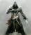 <strong>Ezio Auditore da Firenze</strong> mag zwar ehrliche Motive haben. Aber um seine Ziele zu erreichen, schreckt er vor keiner Grausamkeit zurück. Egal ob er Horden von Stadt-Wachen meuchelt oder hilflose Bürger beraubt: Ezio ist nicht gerade ein unschuldiger Geselle. Daher ist es auch ein wenig merkwürdig, dass die Wachen einen nicht mehr erkennen, sobald man ein paar Steckbriefe entfernt hat.