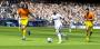 Jährlich grüßt das Murmeltier - und zwar in Form eines neuen <strong>FIFA-Ablegers</strong>. Mit einem Kader-Update und Gameplay-Verbesserungen buhlt der Titel jeden Herbst um Wiederholungskäufe. Nebenbei gilt es außerdem, einen unliebsamen Konkurrenten aus dem Weg zu räumen: Pro Evolution Soccer.