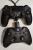 Die <strong>Controller </strong>der Konsolen geben ebenfalls Anlass zur Diskussion. Während sich Xbox One-Besitzer über die Rumble-Funktion der Schultertasten freuen und diese nicht mehr missen möchten, schätzen viele PS4-Fans das Frontseiten-Touchpad. Ein Nachteil des Xbox-One-Controllers ist, dass er mit handelsüblichen Batterien ausgeliefert und betrieben wird. Ein Play & Charge Kit schlägt mit circa 18 Euro zu Buche. Sonys Gegenstück kommt mit bereits verbautem, dafür aber nicht auswechselbarem Akku daher. Trotz dieses vermeintlichen Vorteils haben viele DualShock 4-User mit heftigen Abnutzungserscheinungen der Analogsticks zu kämpfen.