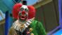 In Dead Rising schnappt der Clown Adam MacIntyre über, als die Zombie-Plage ausbricht. Mit zwei Kettensägen bewaffnet verteidigt er die Achterbahn im Einkaufszentrum auf Leben und Tod.