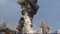 Dass man seinen Vorgesetzten nicht immer vertrauen kann und sollte beweist uns <strong>Call of Duty: Modern Warfare 2</strong>. Roach und Ghost haben es da nicht einfach. So nah und doch so fern befinden sie sich von ihrem Ziel, nur um dann von General Shepherd hintergangen und kaltblütig umgebracht zu werden. Noch furchtbarer wird die ganze Sequenz, da wir aus der Ego-Perspektive zusehen müssen, wie wir und unser Kamerad mit Benzin übergossen und von einer glimmenden Zigarre angezündet werden.
