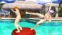 <strong>Dead or Alive Xtreme 2 </strong>ist nicht nur ein Urlaubsparadies für unsere hübschen Mädels aus der DoA-Reihe. Es ist auch vollgepackt mit Minispielen, bei denen wir uns unser Geld für haufenweise Nippes aus dem Urlaub und Geschenke für unsere Freunde verdienen können. Unser Augenmerk liegt jedoch auf einem ganz besonderen Mini-Game, bei dem die knallharten Kämpferinnen versuchen, sich gegenseitig von einem kleinen, schwimmenden Brett zu schubsen. Mit ihren Hinterteilen!