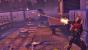 Eine Soldatin aus dem Squad feuert auf einen Außerirdischen, der versucht, in Deckung zu hechten, nachdem seine Artgenossen bereits dem Sperrfeuer der XCOM-Truppe zum Opfer fielen.