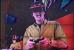 <strong>Viel Lärm um nichts:</strong> Sega warb 1993 lautstark für seine eigene VR-Brille, die Spielhallen und Wohnzimmer erobern sollte. Die Heimversion erschien nie, die Spielhallenfassung wurde ein Flop. (Sega VR)