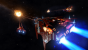 <strong>Wiedersehen in der VR: Ein Spieler baut in Elite: Dangerous ein Charaktermodell nach seinem toten Schwager</strong><br>
&nbsp;<br>
Ein junger Mann namens „Tuuvas“ nutzte den Charaktereditor von Elite: Dangerous für etwas Ungewöhnliches: Sein Schwager Cedric O'Neal Paris ist 2015 im Alter von 42 Jahren gestorben. Ein schwerer Schlag, da sich „Tuuvas“ kaum an eine Zeit erinnern kann, bei der Cedric nicht an seiner Seite war. Als er zwei Jahre später Zugriff auf eine erste Betaversion des Charaktereditors „Holo-Me“ hatte, begann er dort seinen Schwager nachzubauen. Cedric war selbst ein begeisterter Spieler, weshalb „Tuuvas“ trotz anfänglicher moralischer Bedenken viele Stunden Arbeit investierte. Als er fertig war, konnte er sich mit Hilfe der VR-Brille zum ersten Mal seit zwei Jahren wieder neben Cedric stellen. Obwohl er zunächst Angst hatte, in einen emotional instabilen Zustand zu fallen, hat „Tuuvas“ es am Ende nicht bereut. Im Gespräch mit Eurogamer.net sagte er im März 2017: „Jetzt, wo Cedrics Charaktermodel fertiggestellt ist, fühlt es sich eher wie ein Foto oder Video von einer verstorbenen Person an, die man sehr vermisst.“ Seine Arbeit hat er auf Reddit geteilt und dort zum Großteil Zuspruch erhalten. Zu Ehren Cedrics führten die Spieler Flugmanöver in Elite: Dangerous aus. Ein Zeichner fertigte eine Illustration an, die den Schwager im Raumanzug zeigte. David Braben, Schöpfer des Spiels, meldete sich sogar persönlich zu Wort und sprach gerührt seine Anteilnahme aus.<br>
 