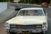 Rick Dalton (Leonardo DiCaprio) und Cliff Booth (Brad Pitt) cruisen durch Hollywood.