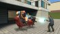 Die Gravity Gun aus Half-Life 2 dient in GMod als Waffe, aber auch als Werkzeug. Mit ihr hebt ihr Objekte auf, schleudert sie herum oder platziert sie wie hier in der Umgebung.