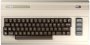 The C64 vs. C64 Mini: die neue Maxi-Variante ist genauso große wie der gute, alte Brotkasten von damals.