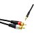 Die zwei Cinch-Stecker und ein 3,5mm-Klinkenstecker eines Adapter-Audiokabels von Oehlbach