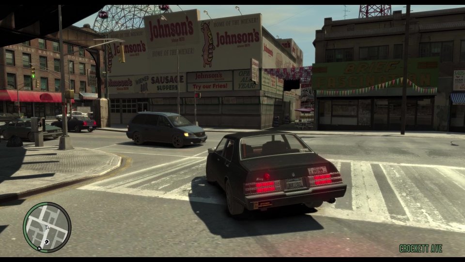 Grand Theft Auto 4 profitiert – genau wie sein direkter Vorgänger – von der Schulterperspektive, die rasante und unfallfreie Autofahrten erst möglich macht.