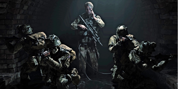 Mikkelsen als Anführer der Airborne Ranger: 
Der Charakter von Mikkelsen ist über Nabelschnüre mit seinen Soldaten verbunden und steuert sie so. (PS4)
